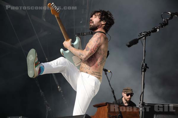 BIFFY CLYRO - 2019-07-21 - PARIS - Hippodrome de Longchamp - Alternative Stage - Simon Alexander Neil - Richard A. Ingram